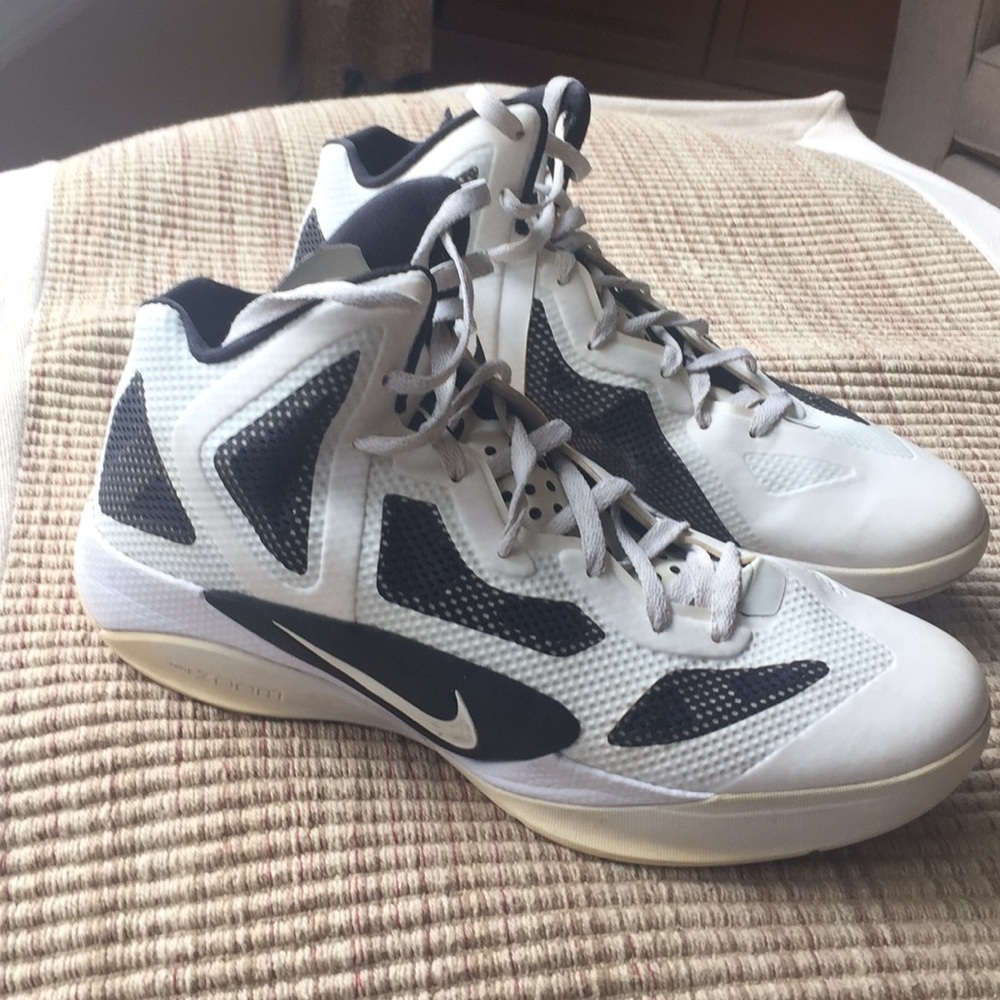 Nike Hyperfuse Size 11